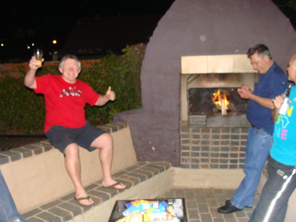 Charlie'S Spot - The Gardens Hotel Johannesburg Bagian luar foto